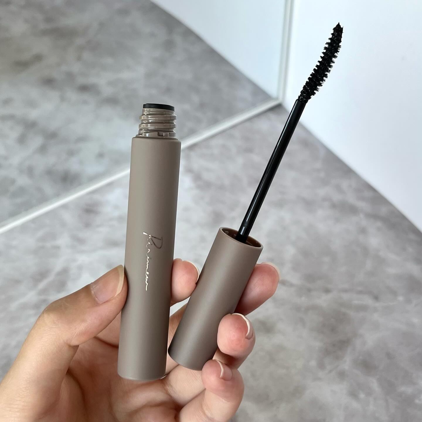 ラッシュキープマスカラ 01 ブラック/Ririmew/マスカラを使ったクチコミ（2枚目）