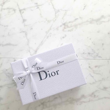 ディオールスキン フォーエヴァー＆エヴァー ベース SPF20／PA++/Dior/化粧下地を使ったクチコミ（4枚目）