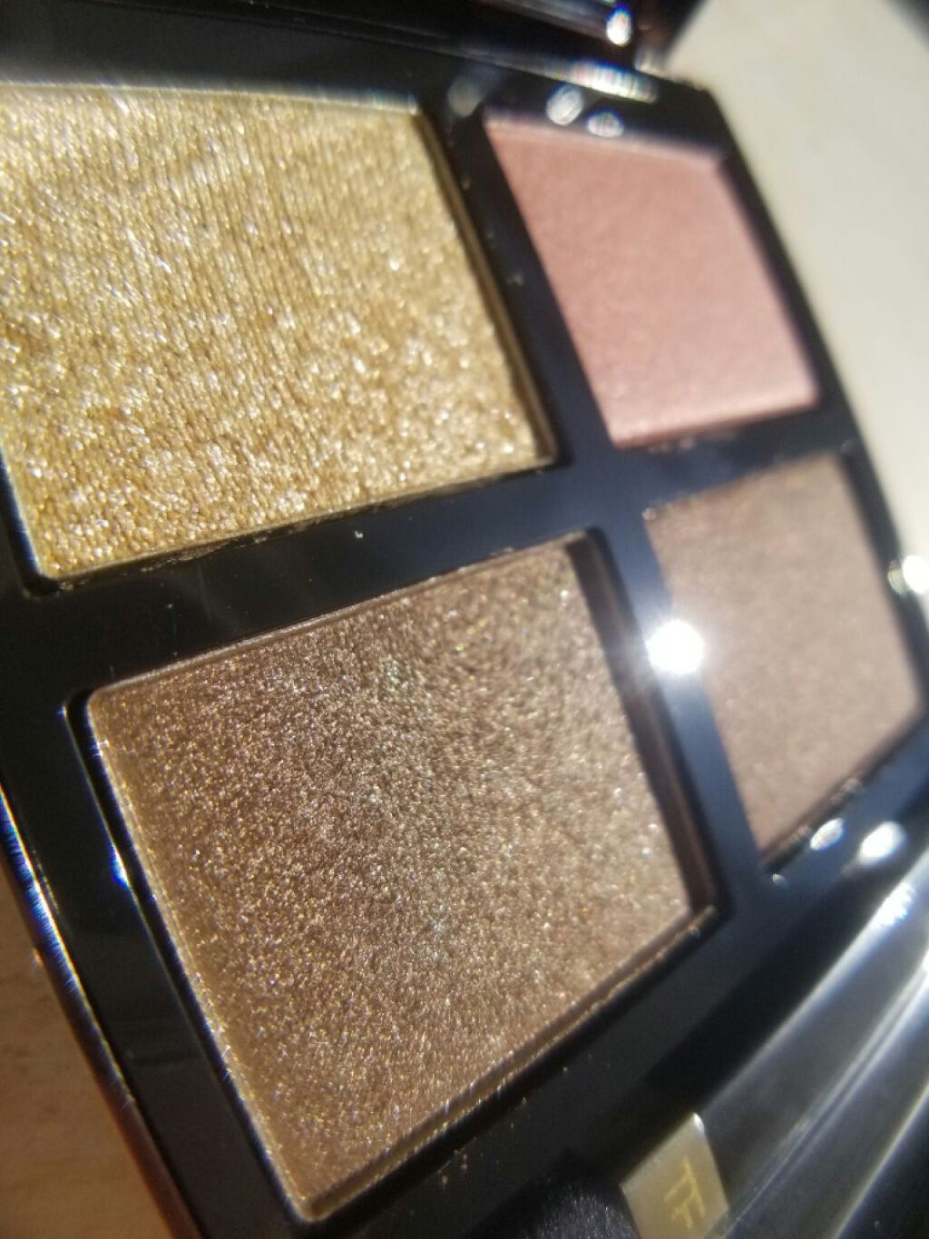 アイ カラー クォード/TOM FORD BEAUTY/アイシャドウパレットを使ったクチコミ(2枚目)