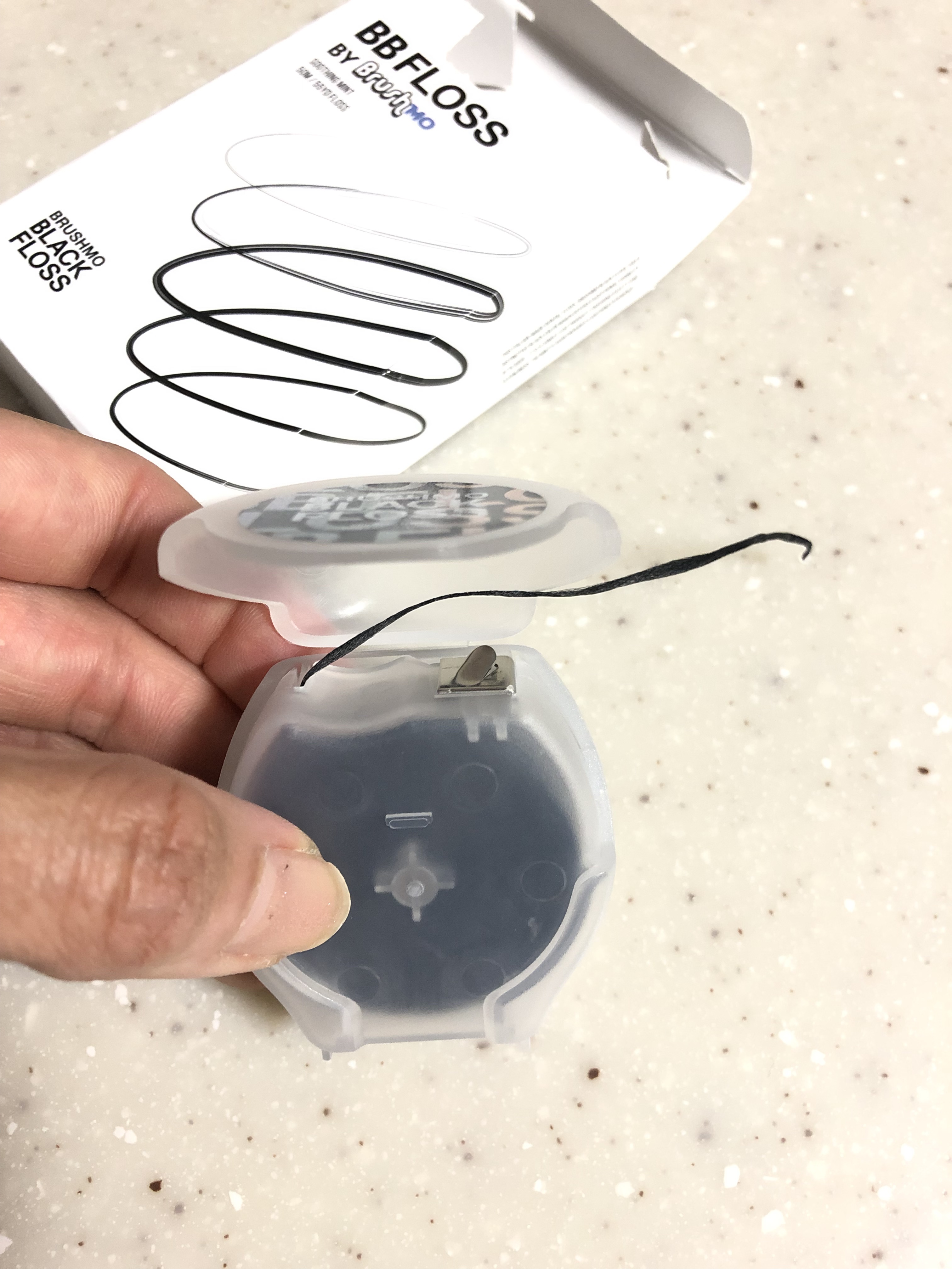 BBフロス ブラック デンタルフロス/ブラシモ/デンタルフロス・歯間ブラシを使ったクチコミ（2枚目）