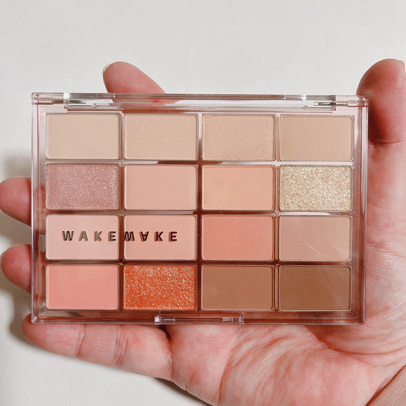 ソフトブラーリングアイパレット/wakemake/アイシャドウパレットを使ったクチコミ(6枚目)