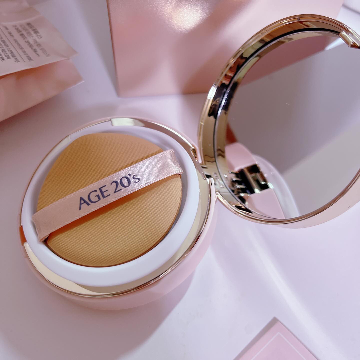 エッセンス カバー パクト モイスチャー/AGE20’s/リキッドファンデーションを使ったクチコミ（2枚目）