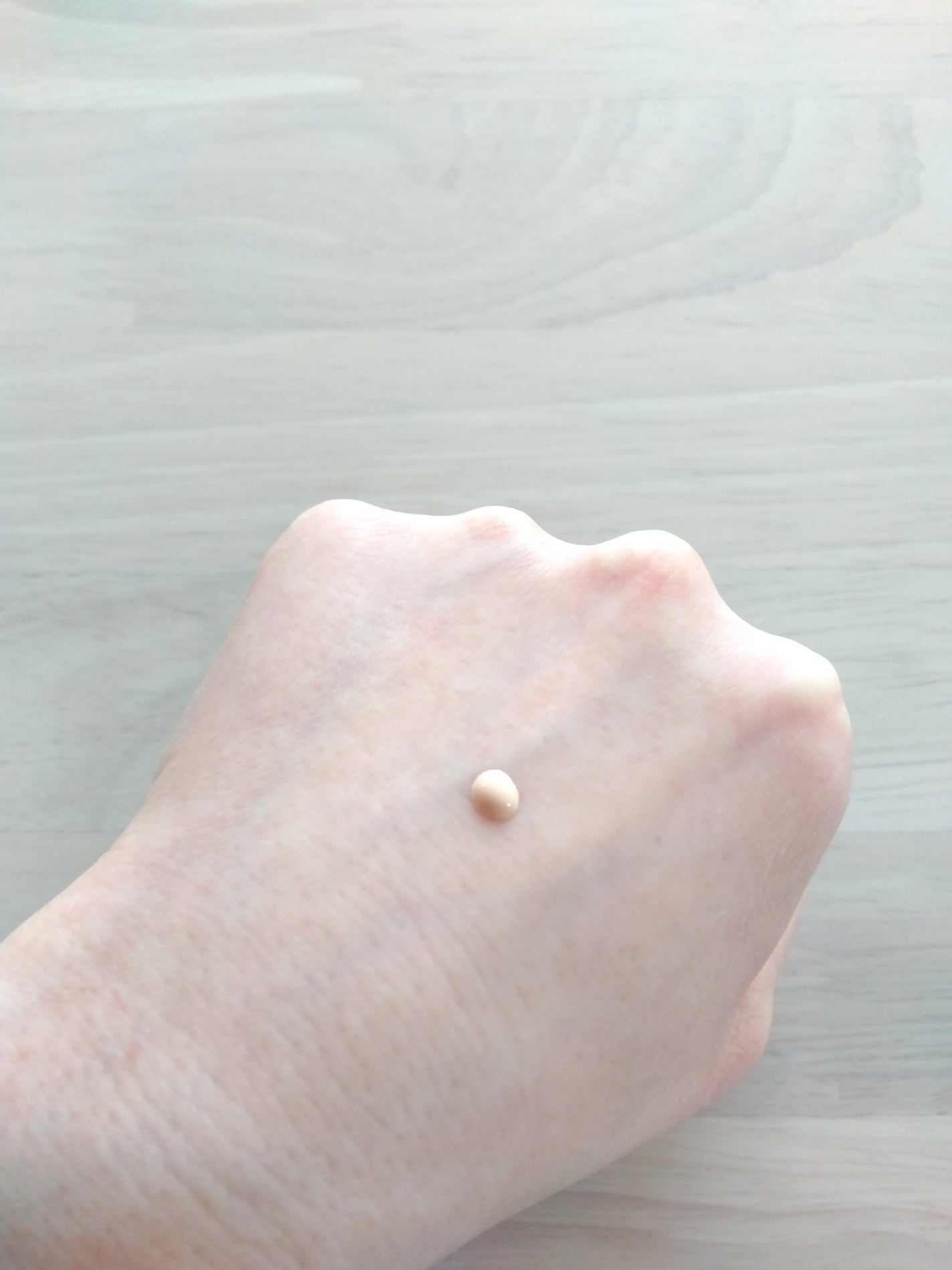 マットシフォン UVホワイトニングベースN/KiSS/化粧下地を使ったクチコミ(4枚目)