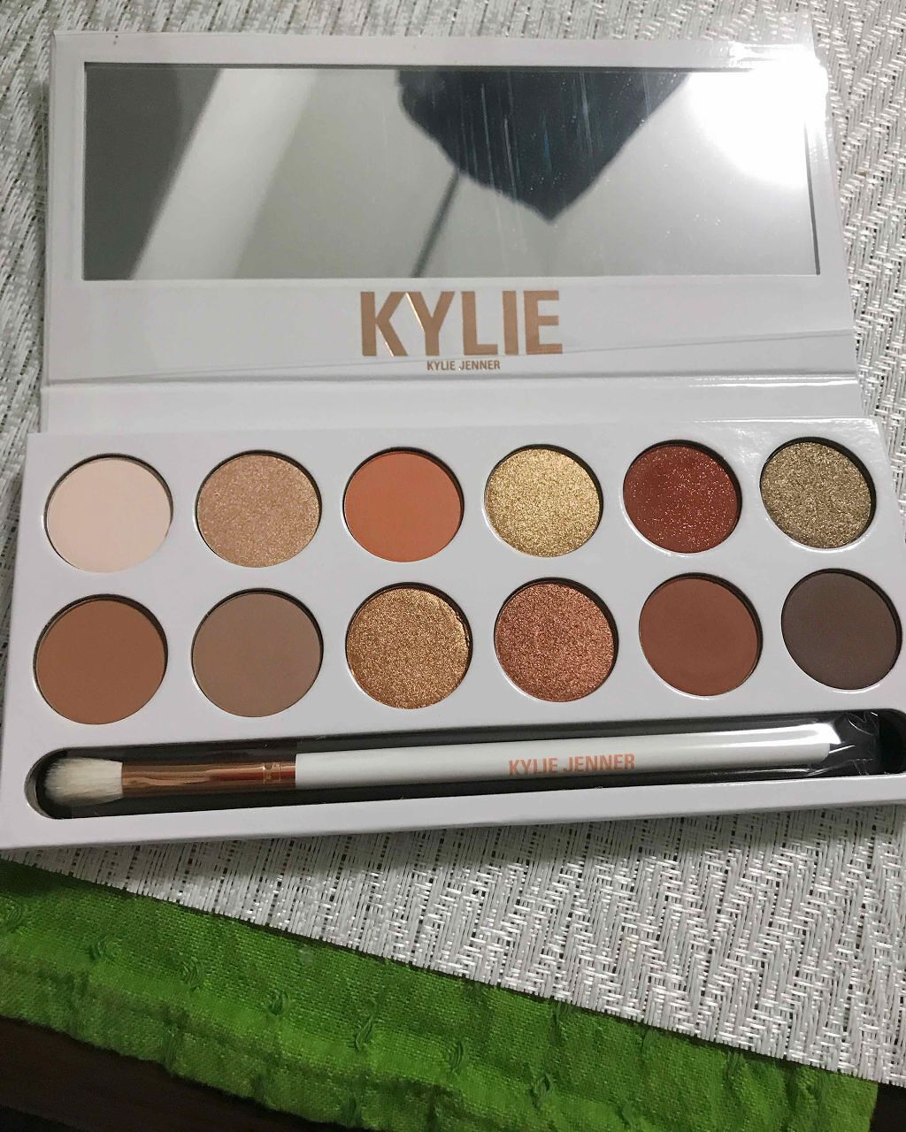 KYSHADOW/Kylie Cosmetics/アイシャドウパレットを使ったクチコミ（2枚目）