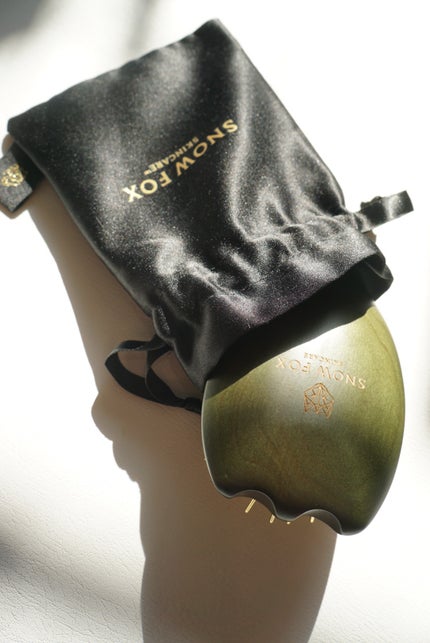 プレミアム FOX カッサ ゴースト ヘアブラシ ブラック/SNOW FOX SKINCARE/ヘアブラシを使ったクチコミ(4枚目)