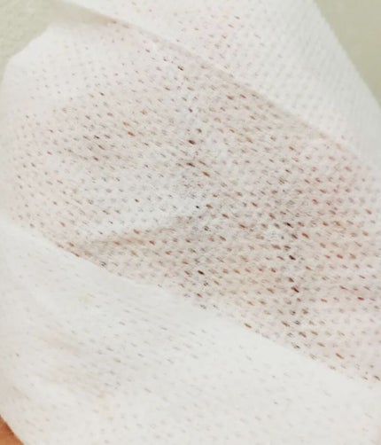 ビオレメイクの上からうるピタ肌持続シート/ビオレ/フェイスシートを使ったクチコミ(4枚目)