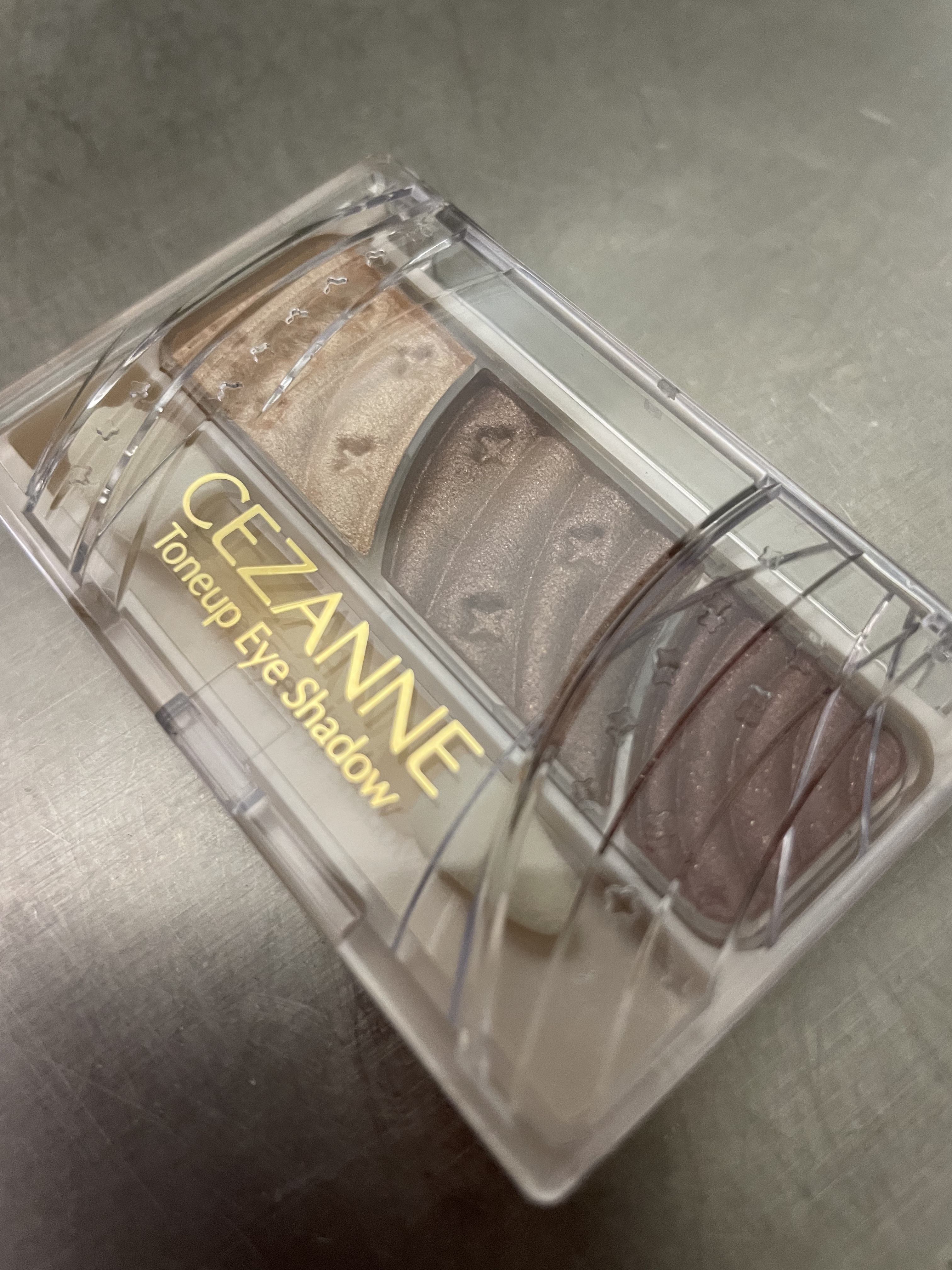 PERFECT DIARY (パーフェクトダイアリー)「原石」9色アイシャドウ　クリスマス限定/PERFECT DIARY/アイシャドウパレットを使ったクチコミ（2枚目）