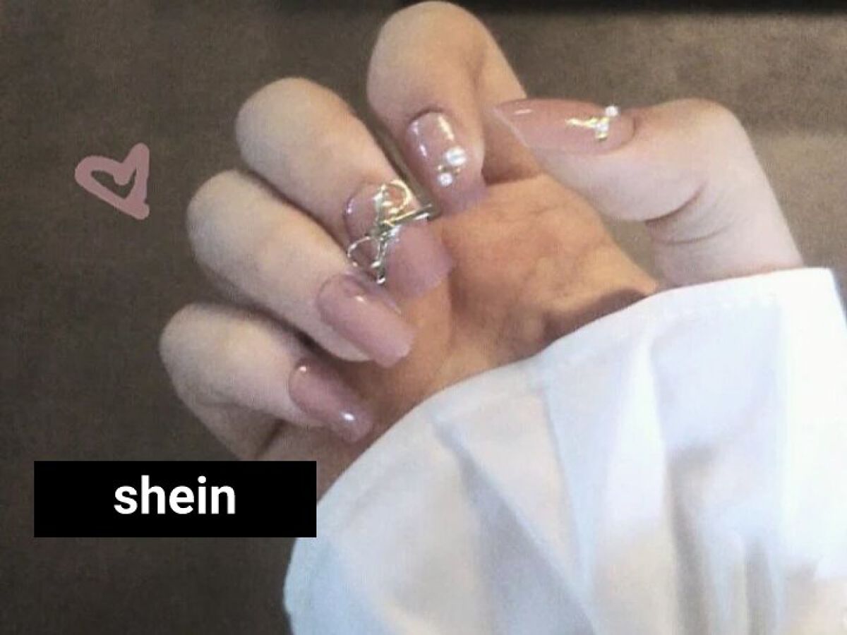 나 on LIPS 「可愛すぎたので投稿します、、、、🤦♀️sheinのネイルチッ..」(1枚目)