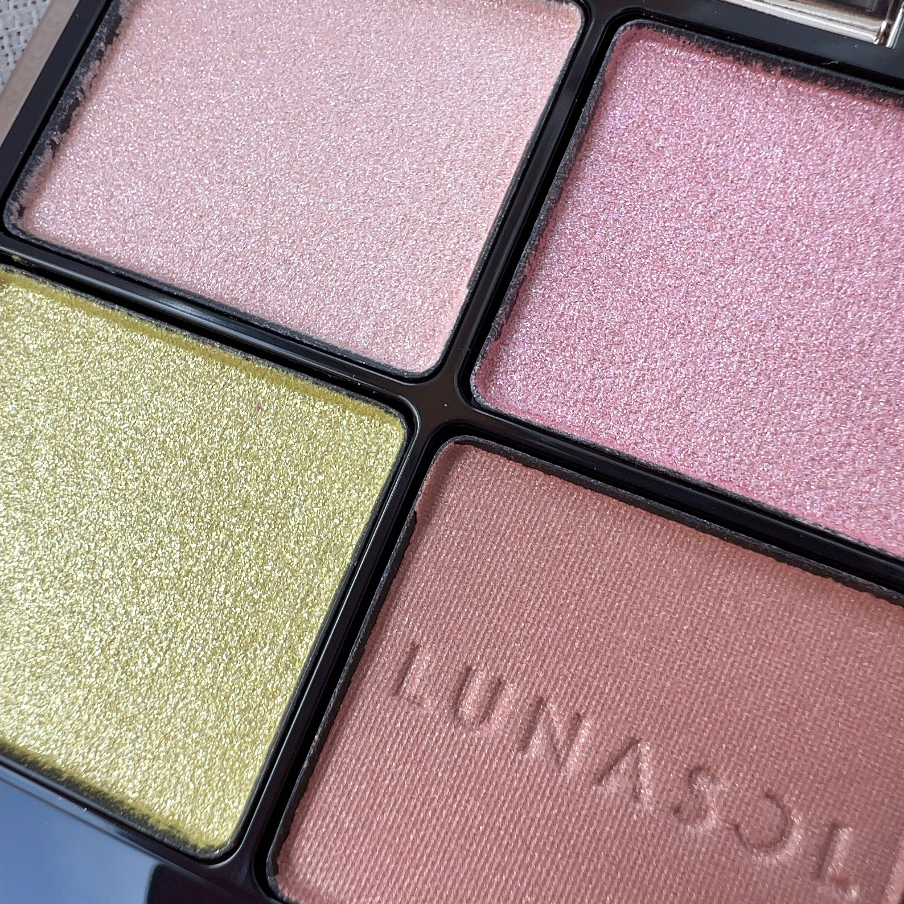 アイカラーレーション/LUNASOL/アイシャドウパレットを使ったクチコミ（3枚目）