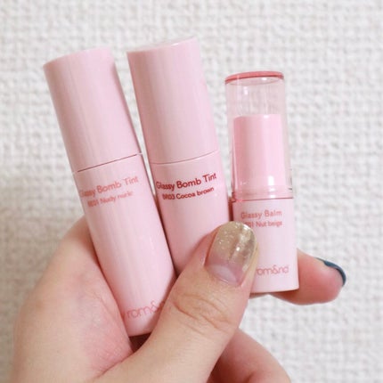 アンドバイロムアンド グラッシーボムティント/&nd by rom&nd/リップティントを使ったクチコミ(4枚目)