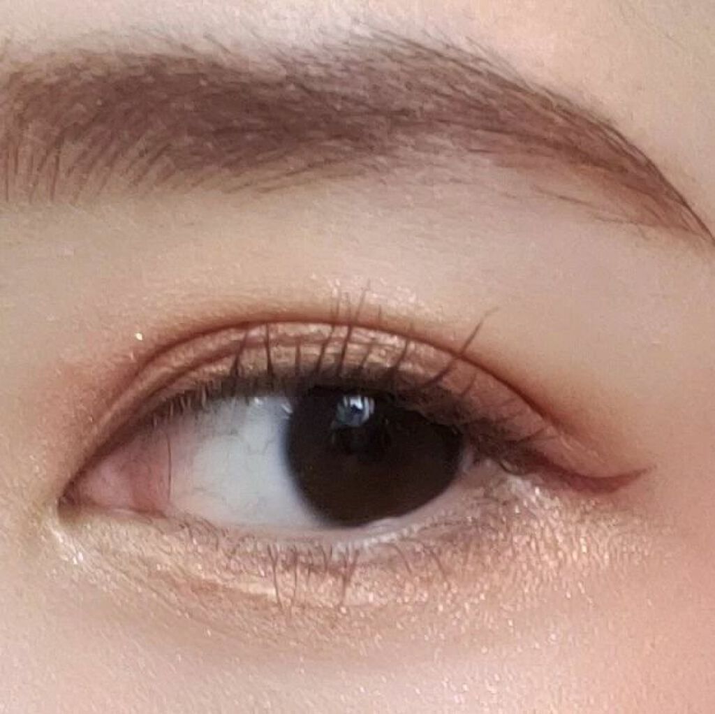 ダズルシャドウ/M・A・C/単色アイシャドウを使ったクチコミ（3枚目）