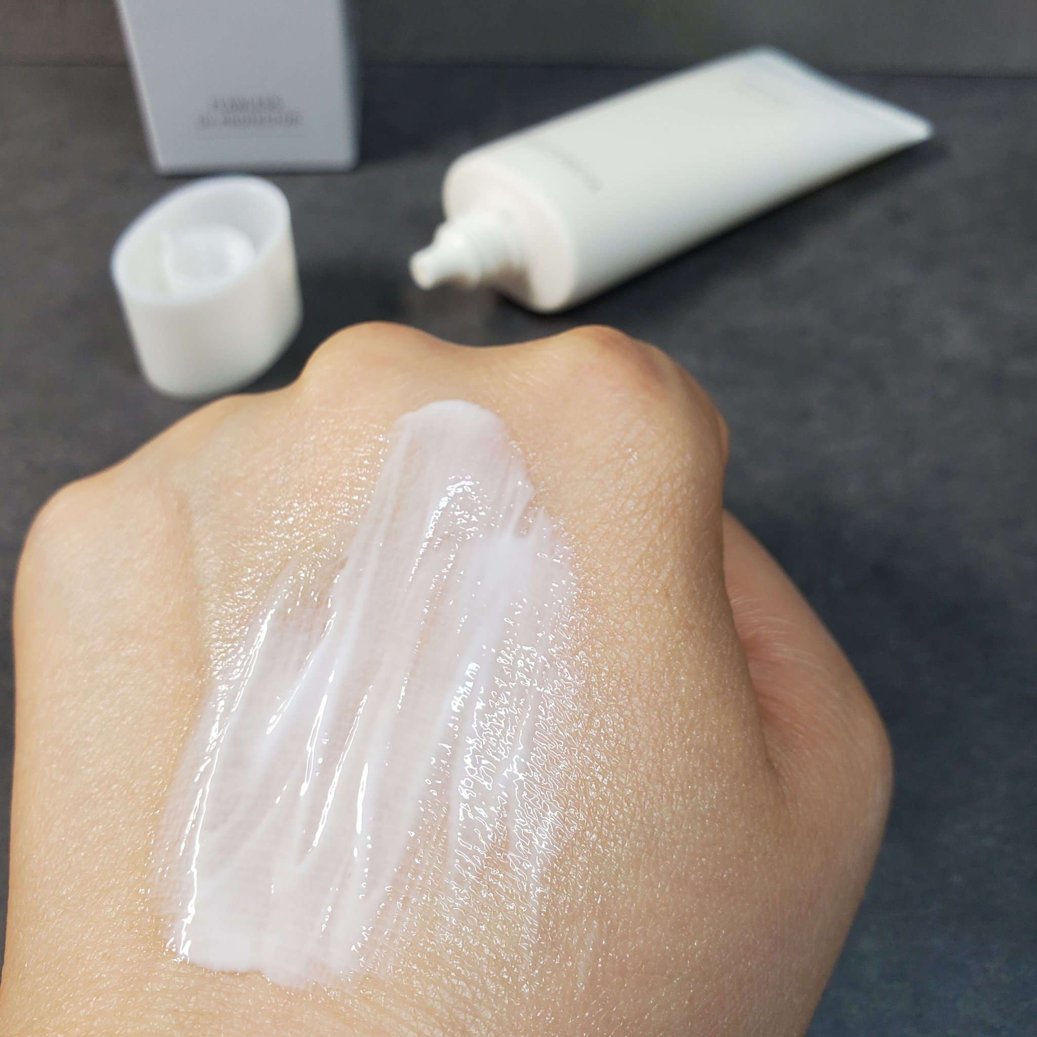 ディセンシア フローレス UVプロテクター/DECENCIA/日焼け止めローションを使ったクチコミ（3枚目）