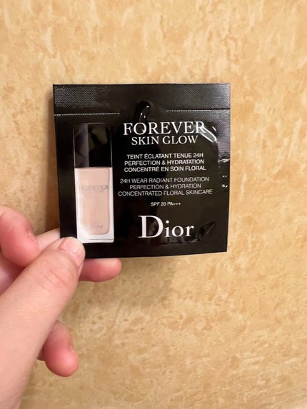 ディオールスキン フォーエヴァー フルイド グロウ/Dior/リキッドファンデーションを使ったクチコミ(1枚目)