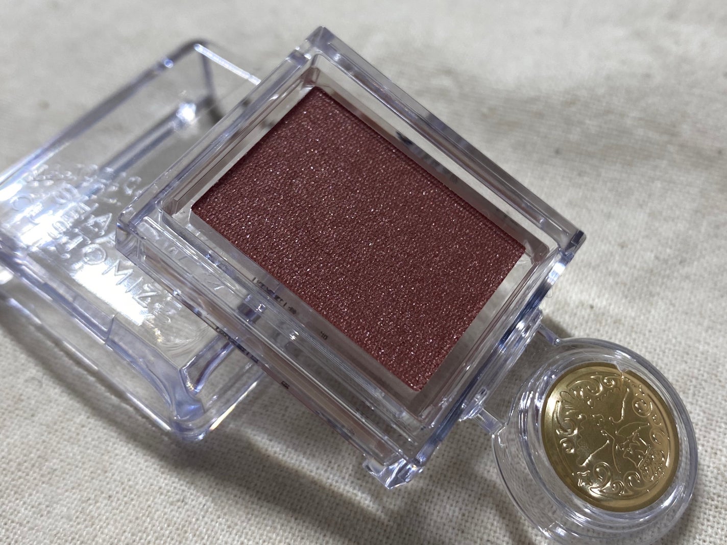 シャドーカスタマイズ/MAJOLICA MAJORCA/単色アイシャドウを使ったクチコミ(2枚目)