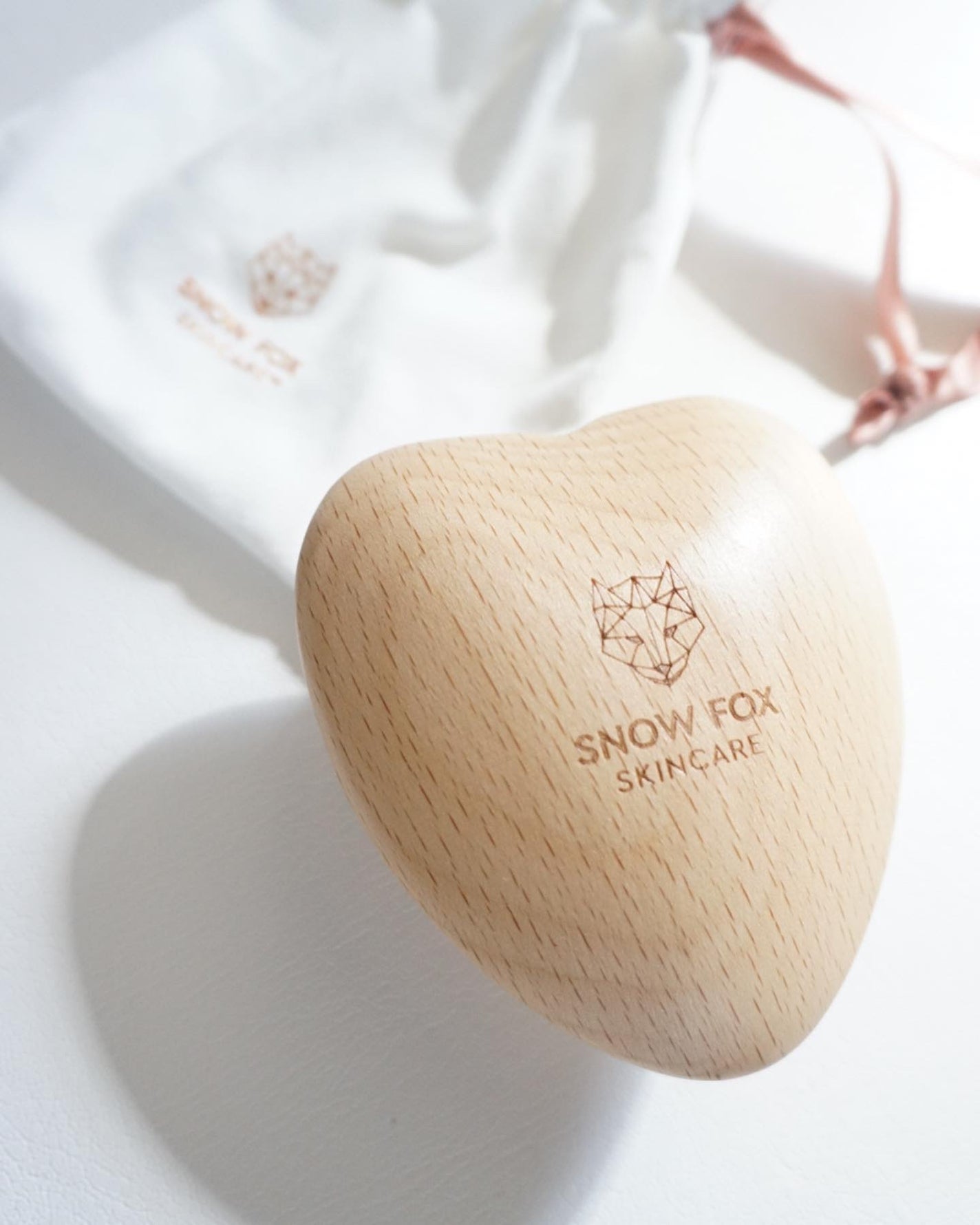 プレミアム FOX カッサ ウッド ミニハート ヘアブラシ/SNOW FOX SKINCARE/ヘアブラシを使ったクチコミ(4枚目)