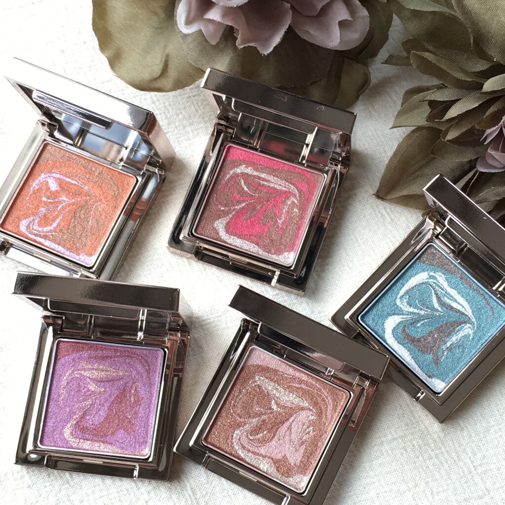 マージングカラーアイズ/LUNASOL/単色アイシャドウを使ったクチコミ(1枚目)