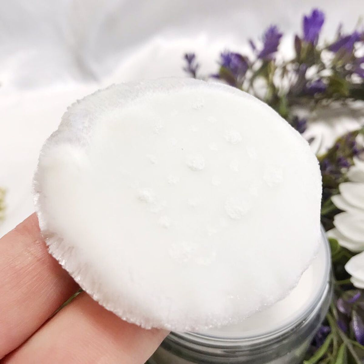 チャコット フィニッシングパウダー モイスト/チャコット・コスメティクス/ルースパウダーを使ったクチコミ（2枚目）