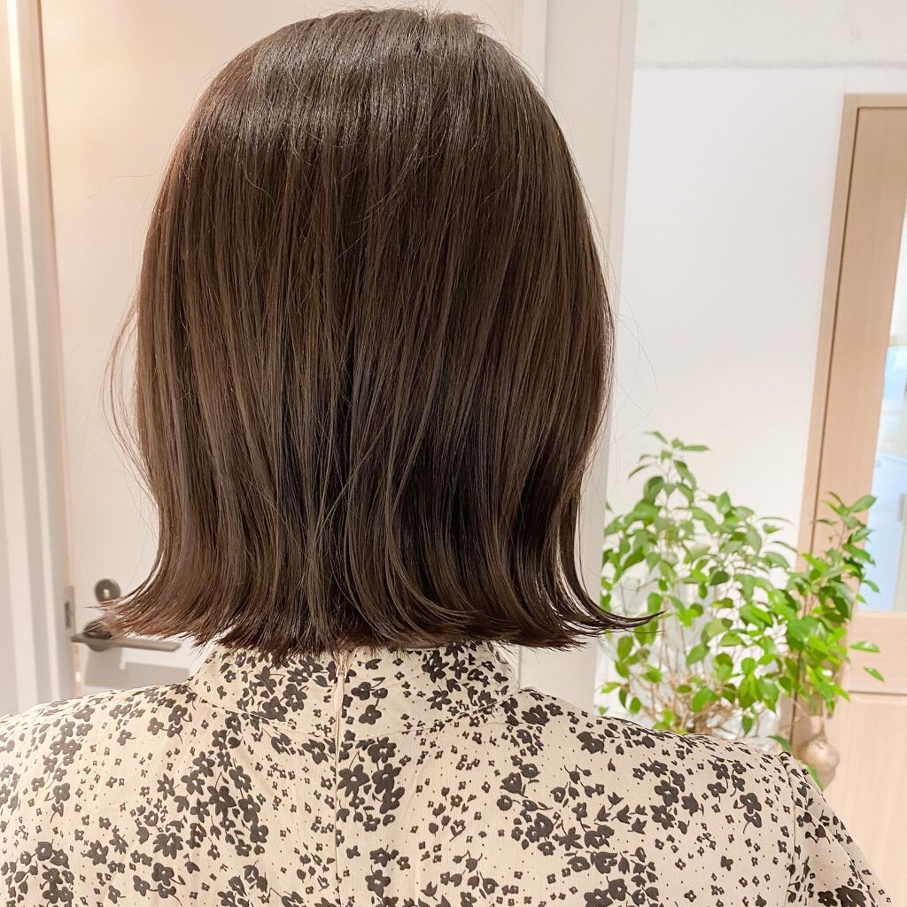 金子颯汰 on LIPS 「レイヤーのあるふんわりボブか、切りっぱなしのパツッとボブか、同..」(5枚目)