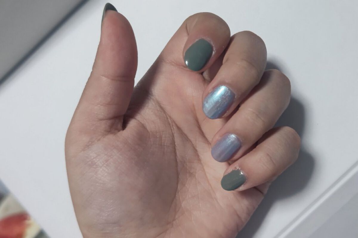 カラフルネイルズ/キャンメイク/マニキュアを使ったクチコミ（3枚目）