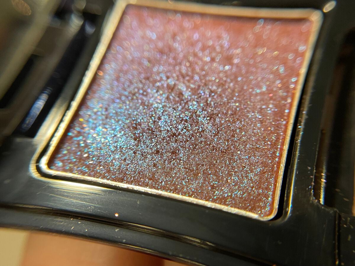 ラズル アイカラー/エレガンス ラズル /単色アイシャドウを使ったクチコミ(4枚目)