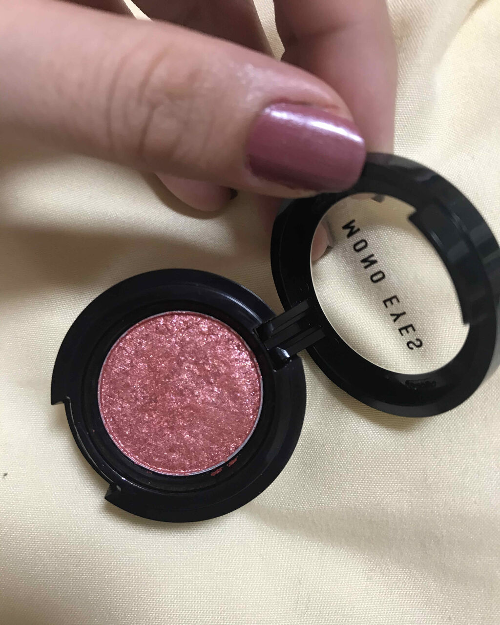 モノアイズ アイシャドウ/ARITAUM/単色アイシャドウを使ったクチコミ（1枚目）