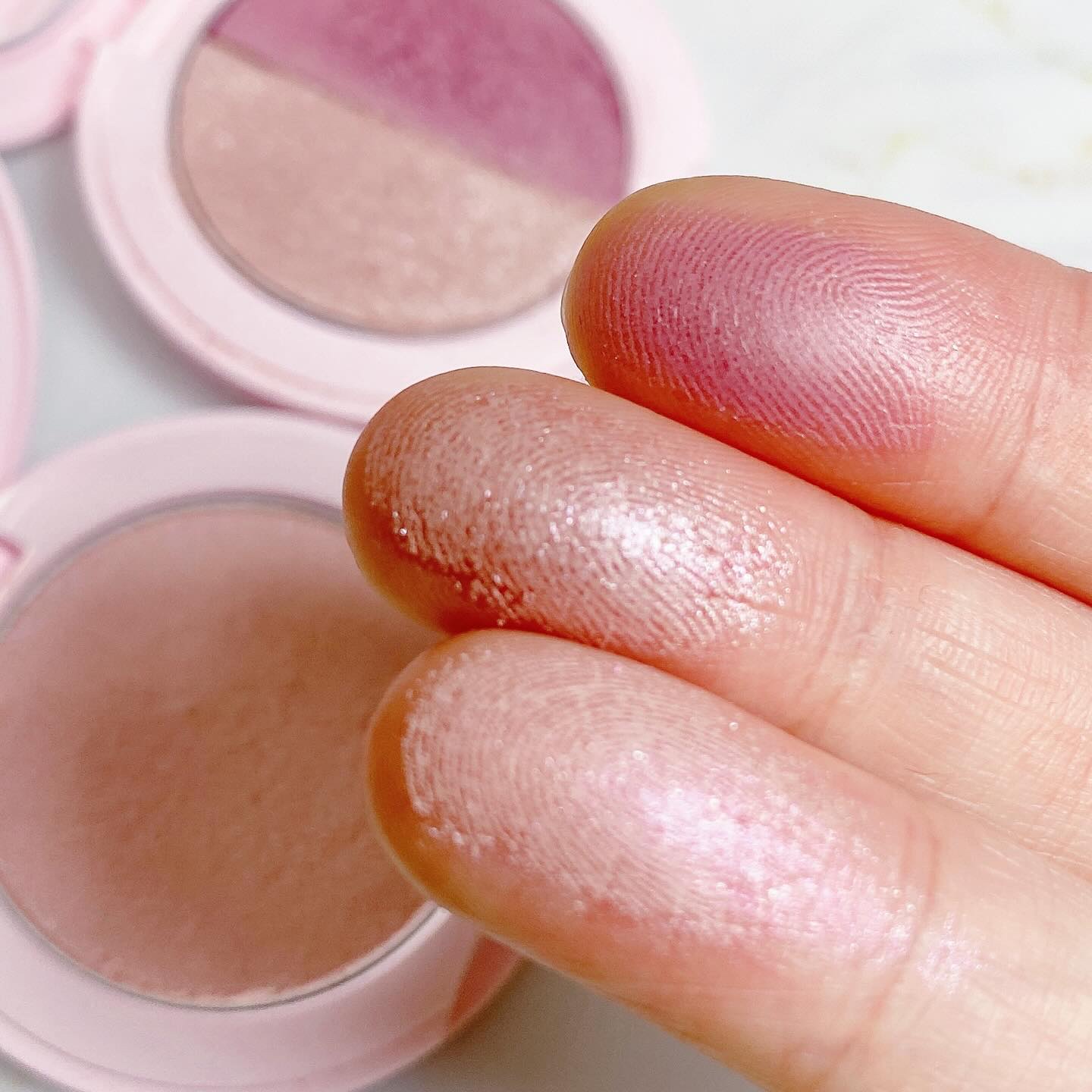 スナイデル シルキー タッチ アイズ 09 Dreamy Dusk/SNIDEL BEAUTY/アイシャドウパレットを使ったクチコミ（2枚目）