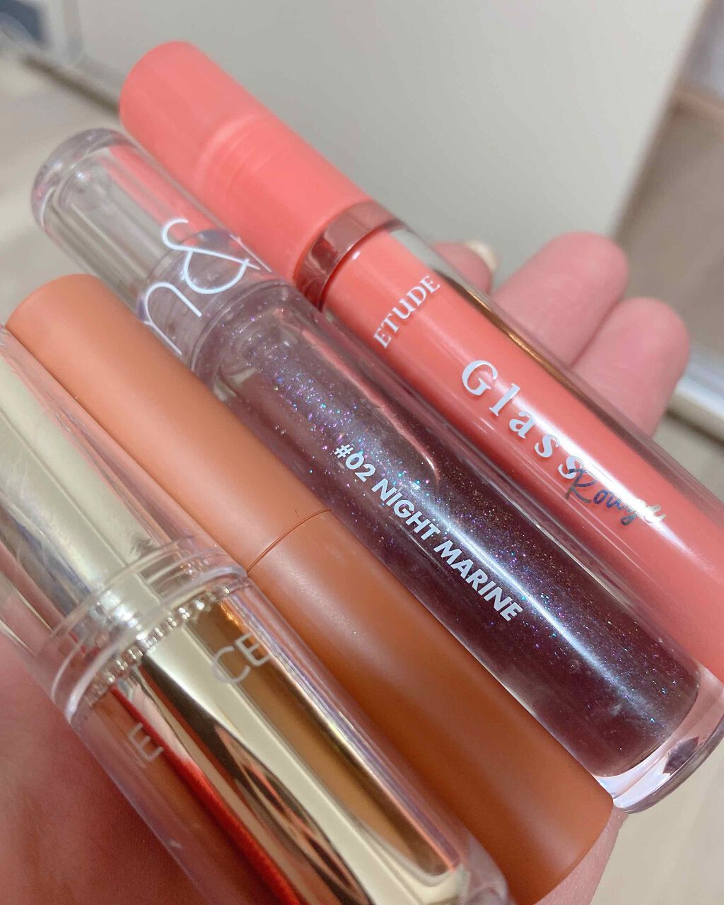 ラスティンググロスリップ/CEZANNE/口紅を使ったクチコミ（1枚目）