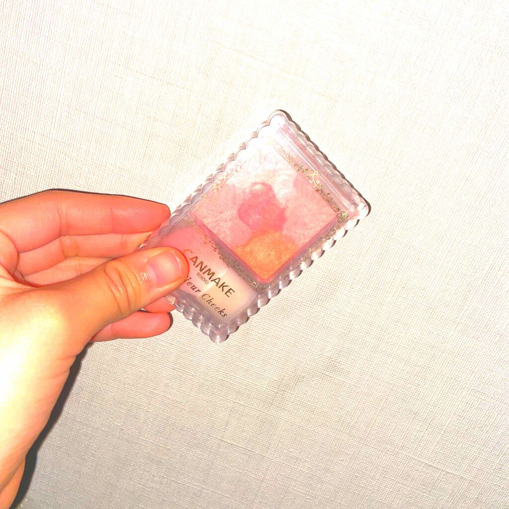 グロウフルールチークス/キャンメイク/パウダーチークを使ったクチコミ（1枚目）