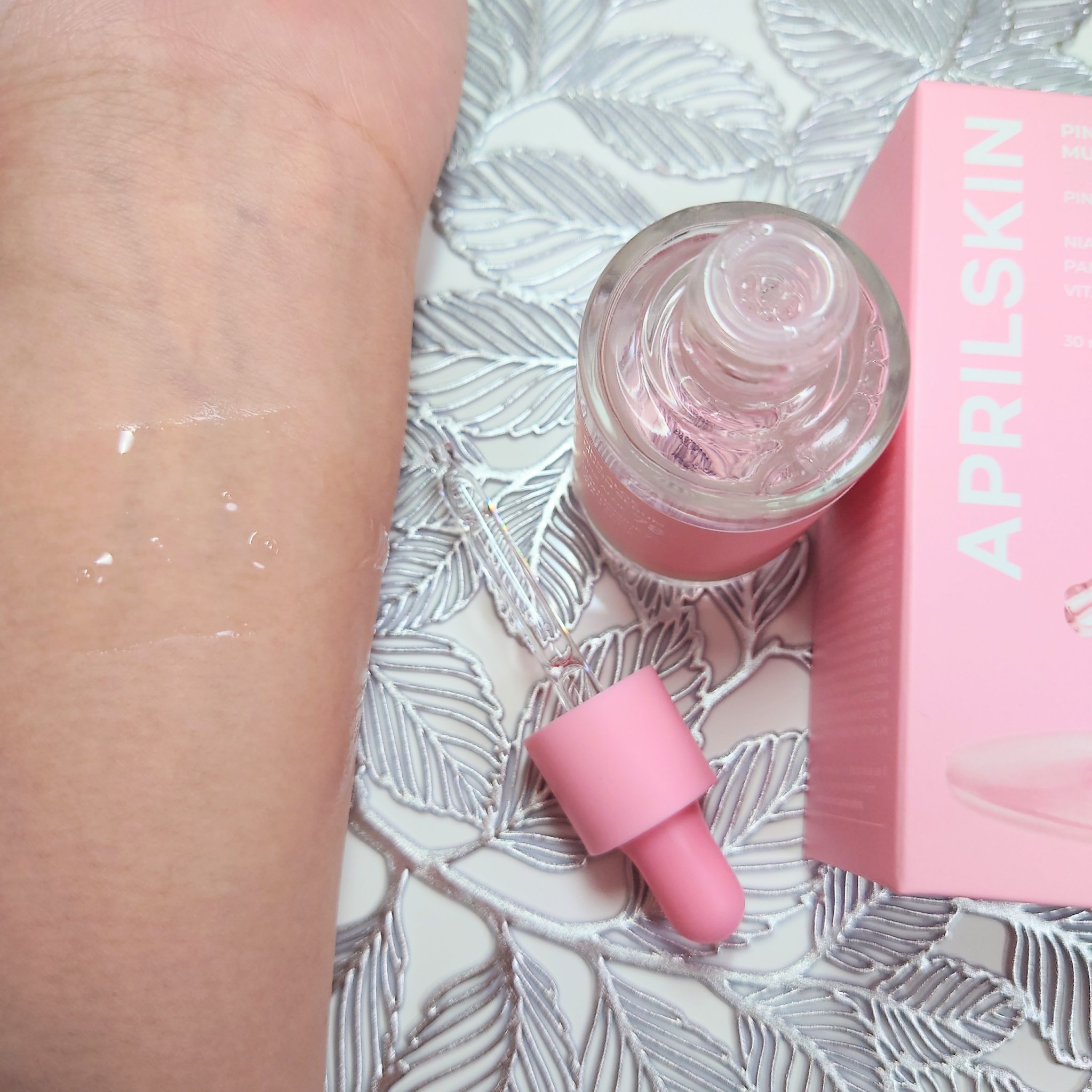 ピンクアロエムチンセラム/APRILSKIN/美容液を使ったクチコミ（2枚目）