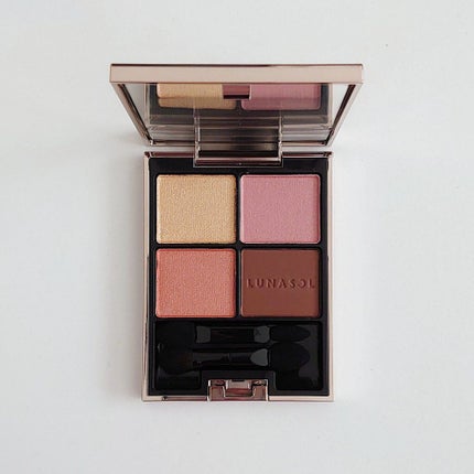 アイカラーレーション/LUNASOL/アイシャドウパレットを使ったクチコミ(1枚目)