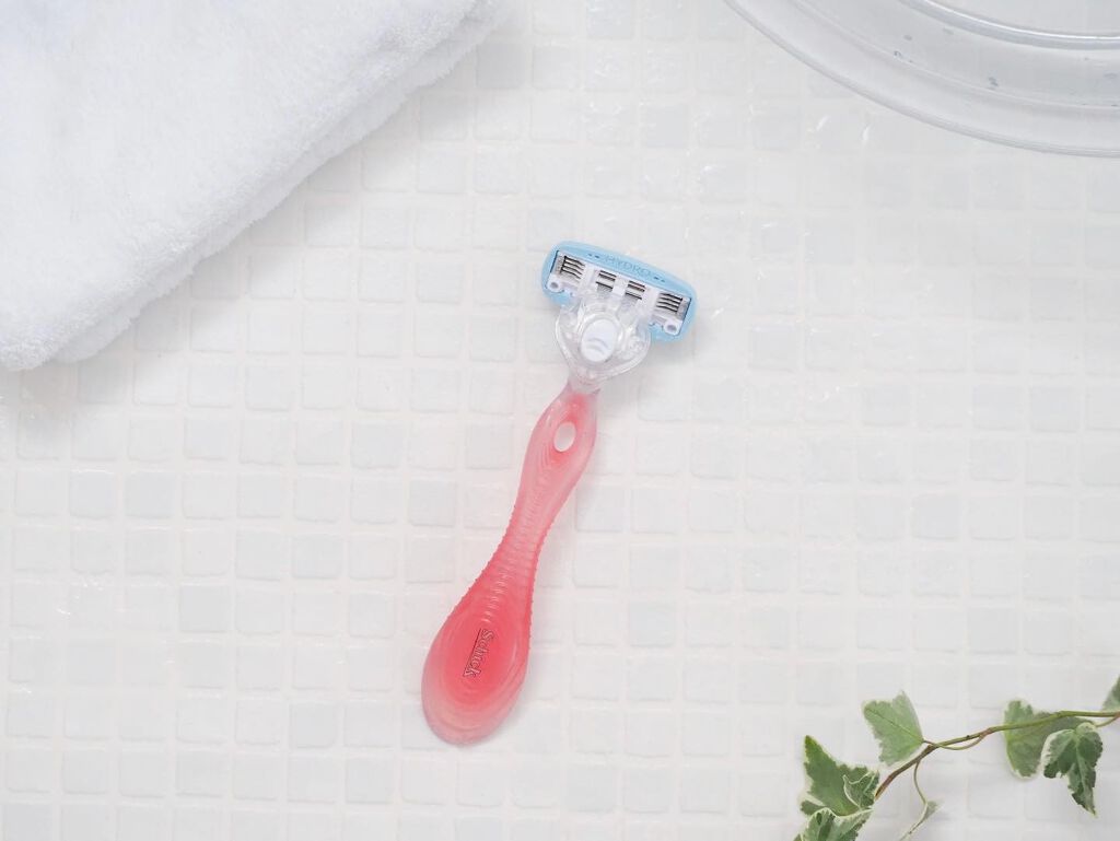 ハイドロシルク ホルダー （刃付き＋替刃１コ）/ハイドロシルク/シェーバーを使ったクチコミ（3枚目）