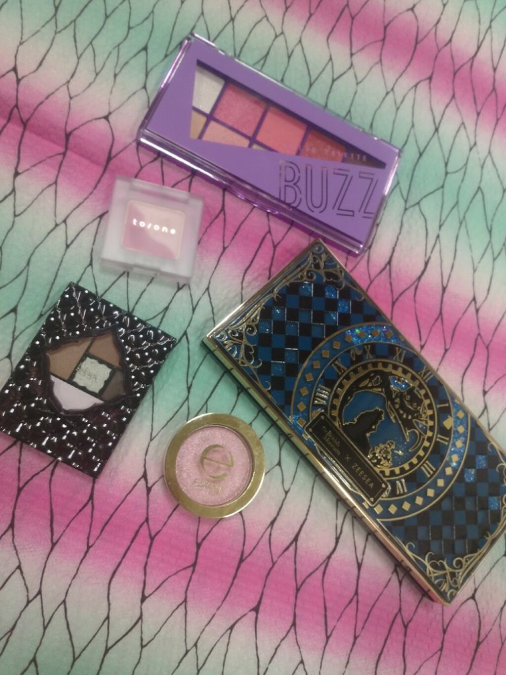 シャイニーシャドウ N/excel/単色アイシャドウを使ったクチコミ(1枚目)