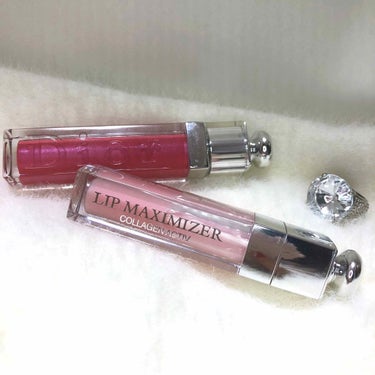 💄✨Dior アディクトリップマキシマイザー、アディクトグロス683✨💄


«マキシマイザー»

母が使用していたのを借りて、良かったので自分でも購入しました。
つけ心地は塗ると唇がスースーする感じで