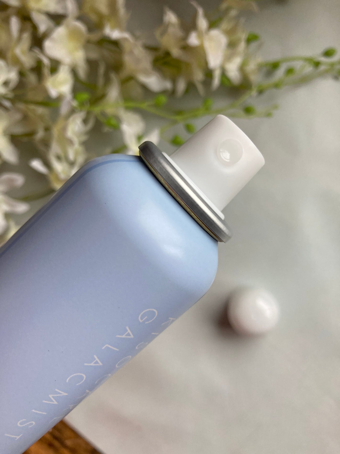 ミスクレオ on LIPS 「なんかの本で、バラの香りは女性ホルモンのバランスを整えてくれる..」(4枚目)