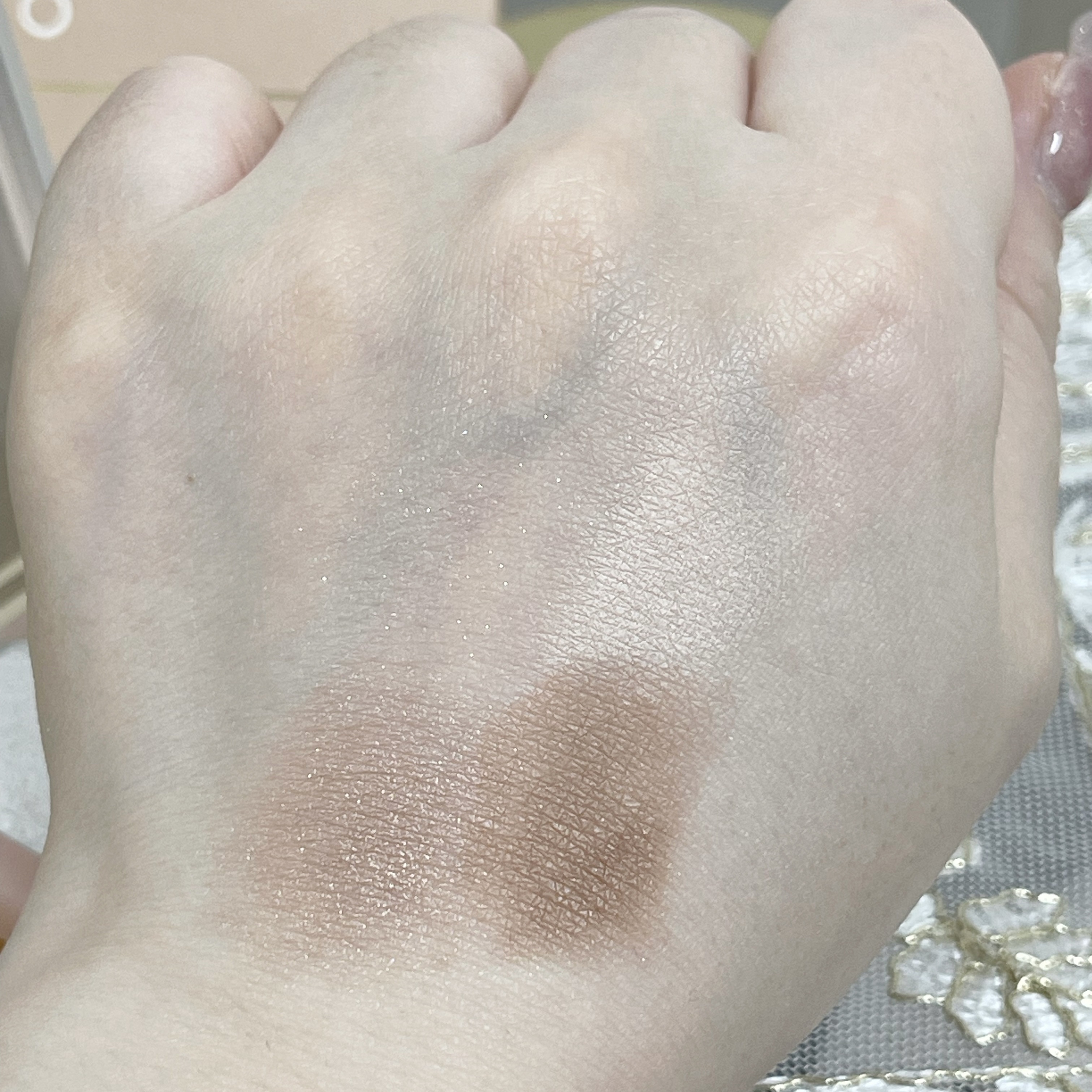  グラム アイ シャドウ スパークリングセピア(SPARKLING SEPIA)/U/CHOO/アイシャドウパレットを使ったクチコミ（3枚目）