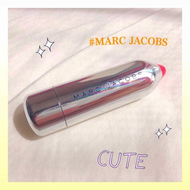 アメリカで買うべきコスメ第一弾！
☆MARC JACOBSのリップ！！
海外のMARC JACOBSにはコスメがあるんです！

リップは結構種類があったのですが、私はクレヨン型を購入しました☺️

はっ