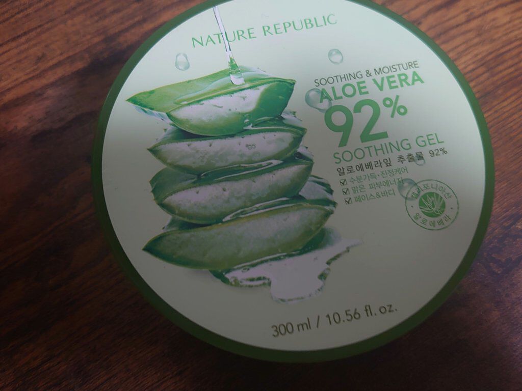 マイルド＆モイスチャーアロエジェル/ネイチャーリパブリック/ボディローションを使ったクチコミ（3枚目）