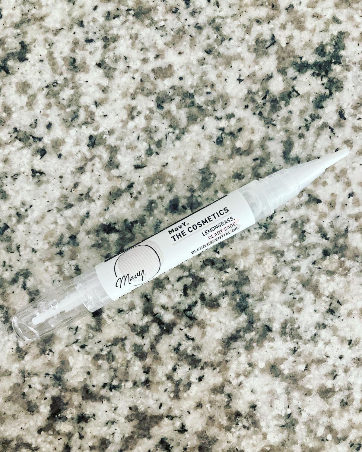 まゆ毛美容液/MavY./美容液を使ったクチコミ(2枚目)