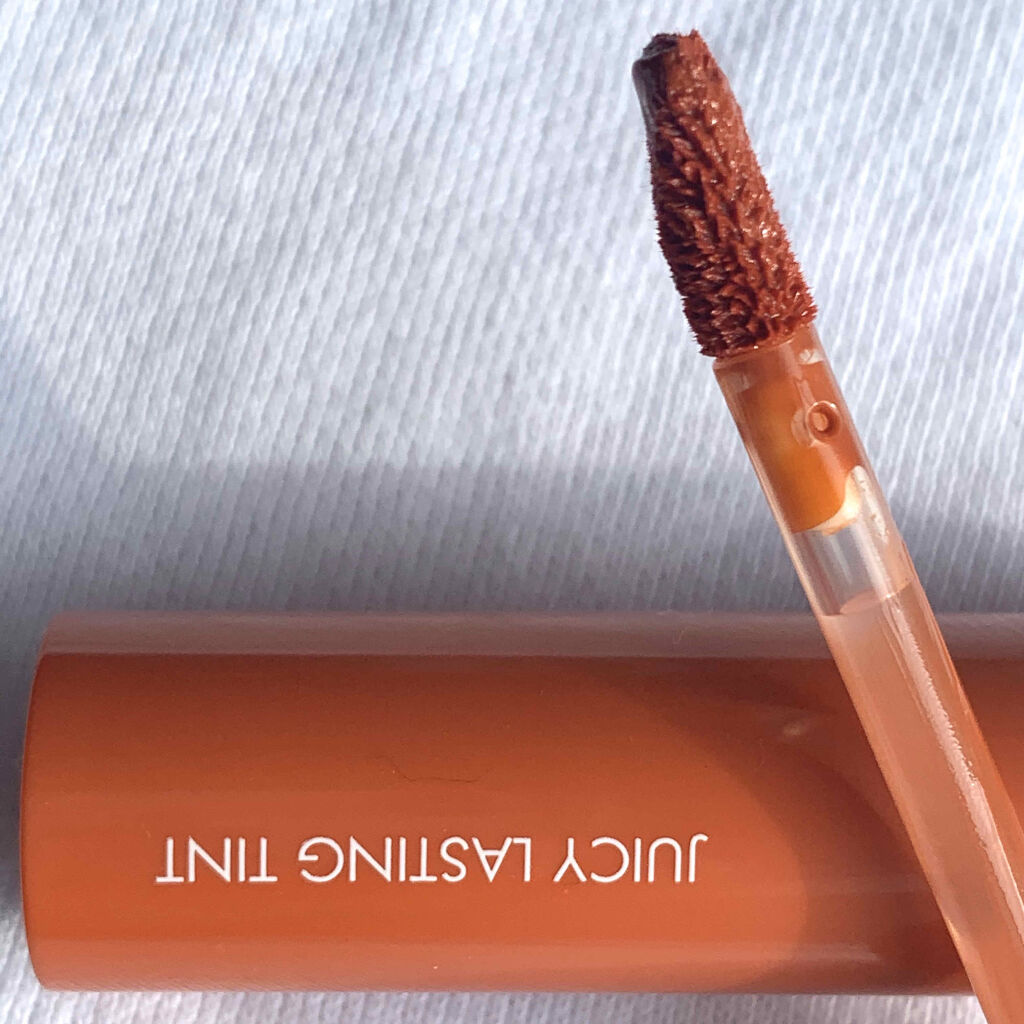 ジューシーラスティングティント/rom&nd/リップティントを使ったクチコミ（3枚目）