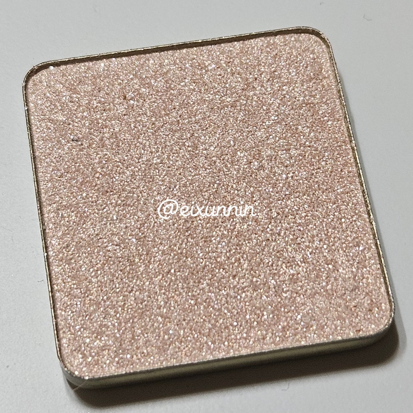 アーティストカラーシャドウ/MAKE UP FOR EVER/アイシャドウパレットを使ったクチコミ(4枚目)