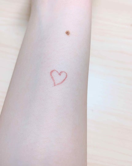 ラブ・ライナー リキッド グリッターコレクション/ラブ・ライナー/リキッドアイライナーを使ったクチコミ(2枚目)