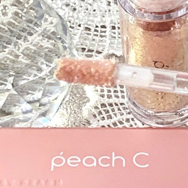 シャンパンアイグリッター/Peach C/リキッドアイシャドウを使ったクチコミ（1枚目）