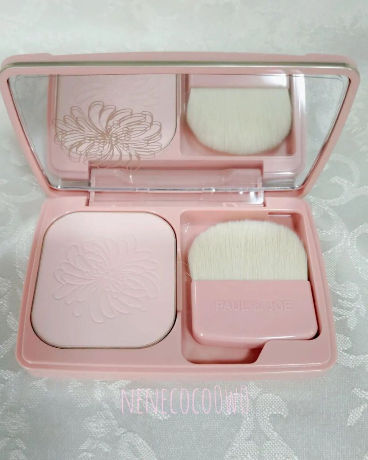 ヴェール ファンデーション/PAUL & JOE BEAUTE/パウダーファンデーションを使ったクチコミ（2枚目）