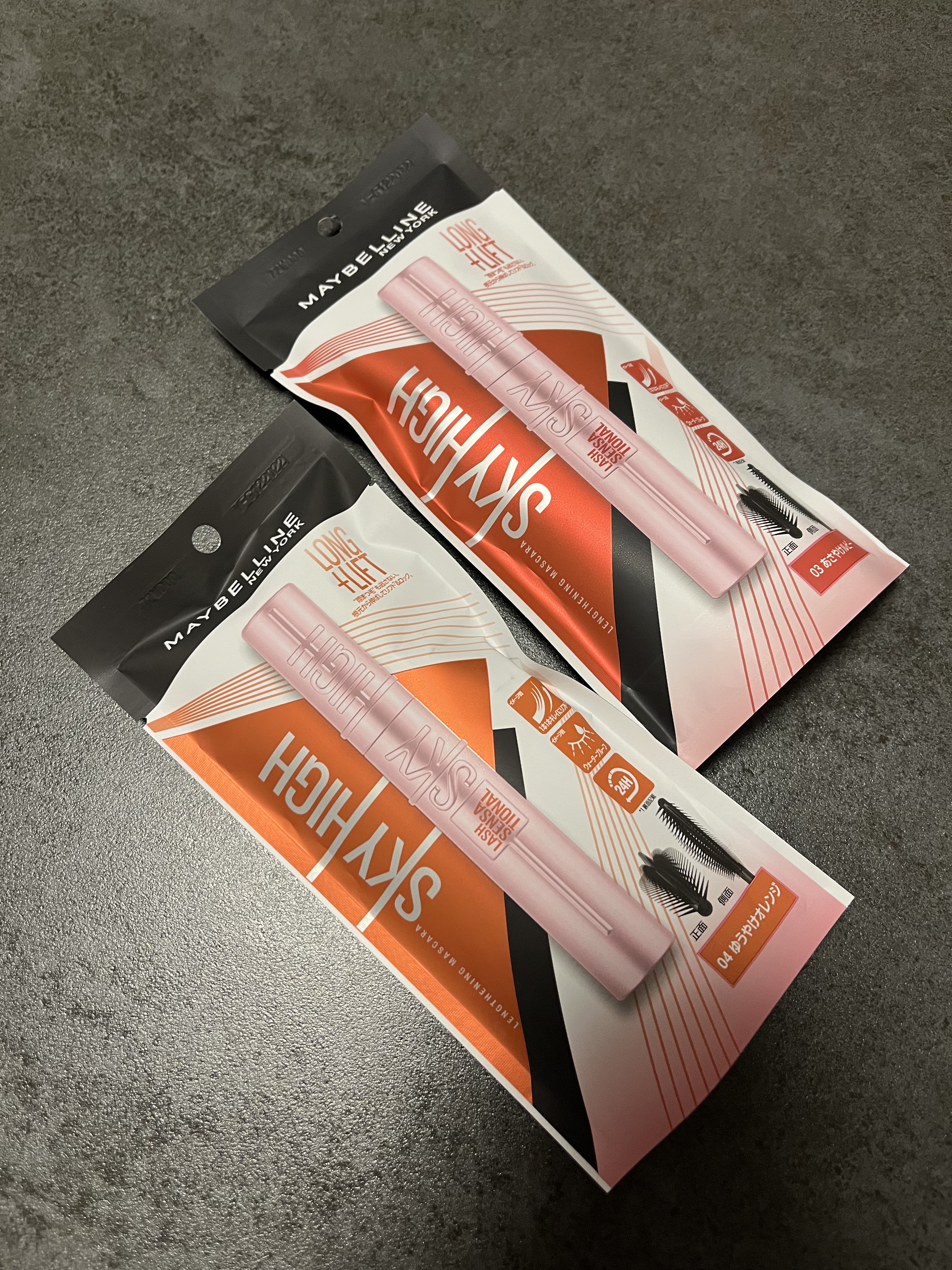 MAYBELLINE NEW YORK
スカイハイ
03あさやけルビー
04ゆうやけオレンジ

今日は5/20に発売したMAYBELLINE NEW YORKのスカイハイのご紹介です❤️
LIPSさんを通じていただきました！ありがとうござい