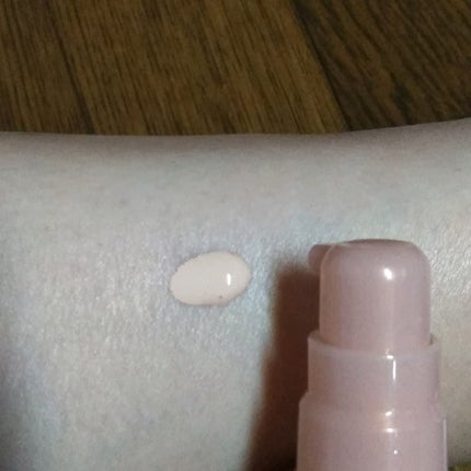 モイスチュアライジング ファンデーション プライマー/PAUL & JOE BEAUTE/化粧下地を使ったクチコミ(3枚目)