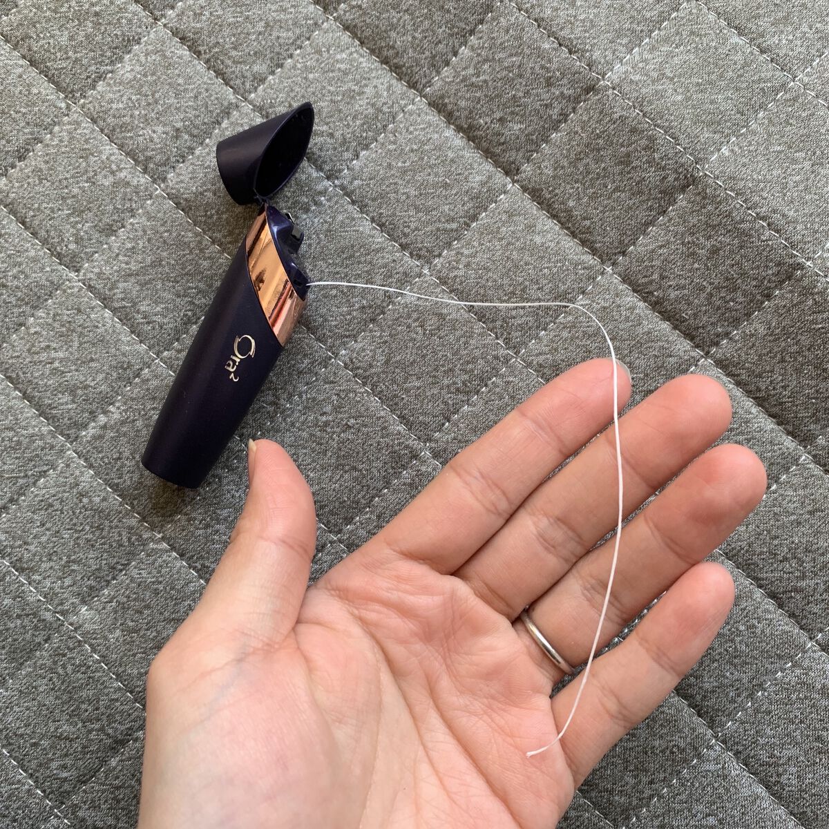 フォロバ100 🧚‍♀️ スキンケアマニア🍑のクチコミ「オーラツー
プレミアム クレンジングフロス

実はステインが残りやすいのは歯と歯の間！
着色除.....」（3枚目）