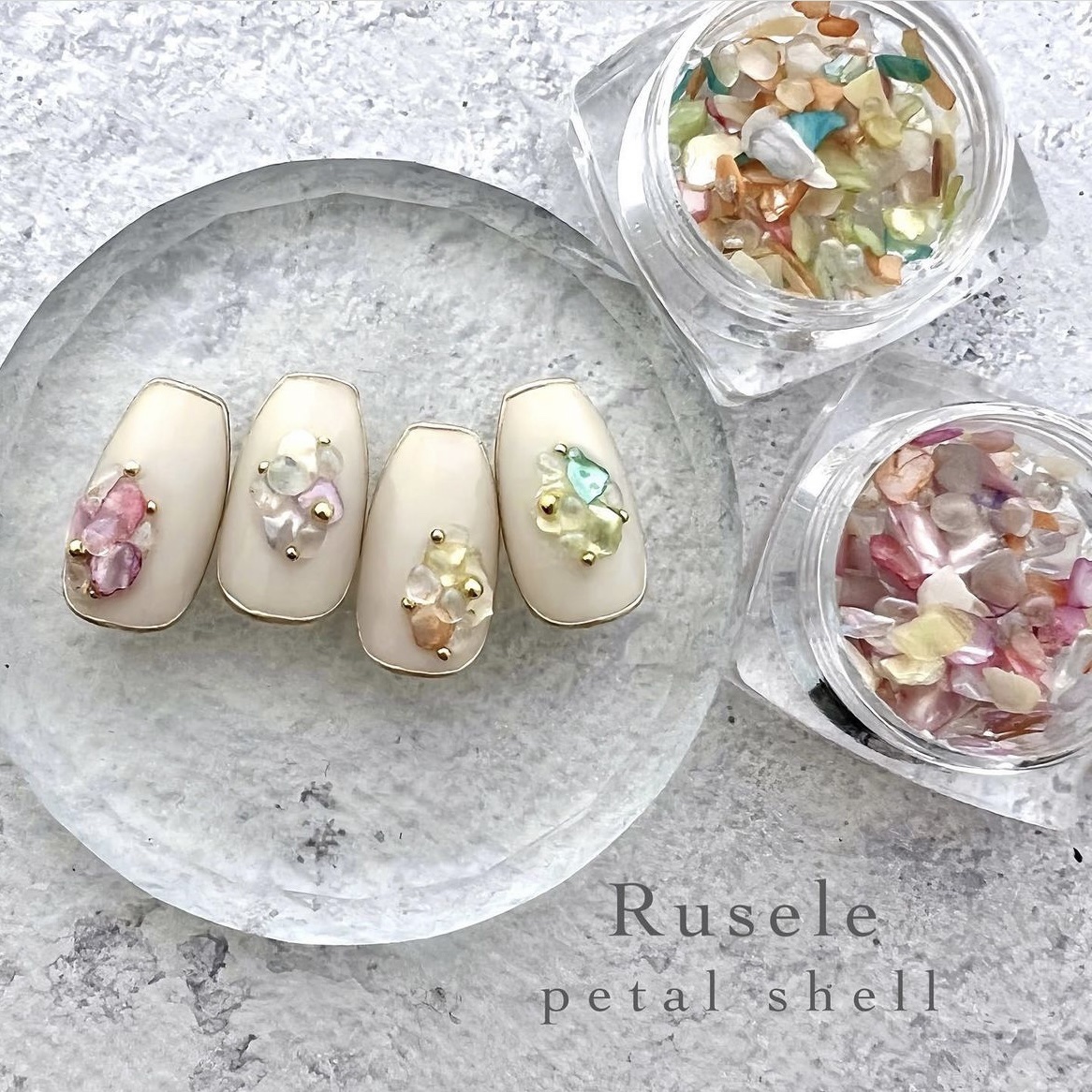 #シェルネイル,#ぷっくりネイル,#冬ネイル,#大人可愛いネイルのネイルデザイン