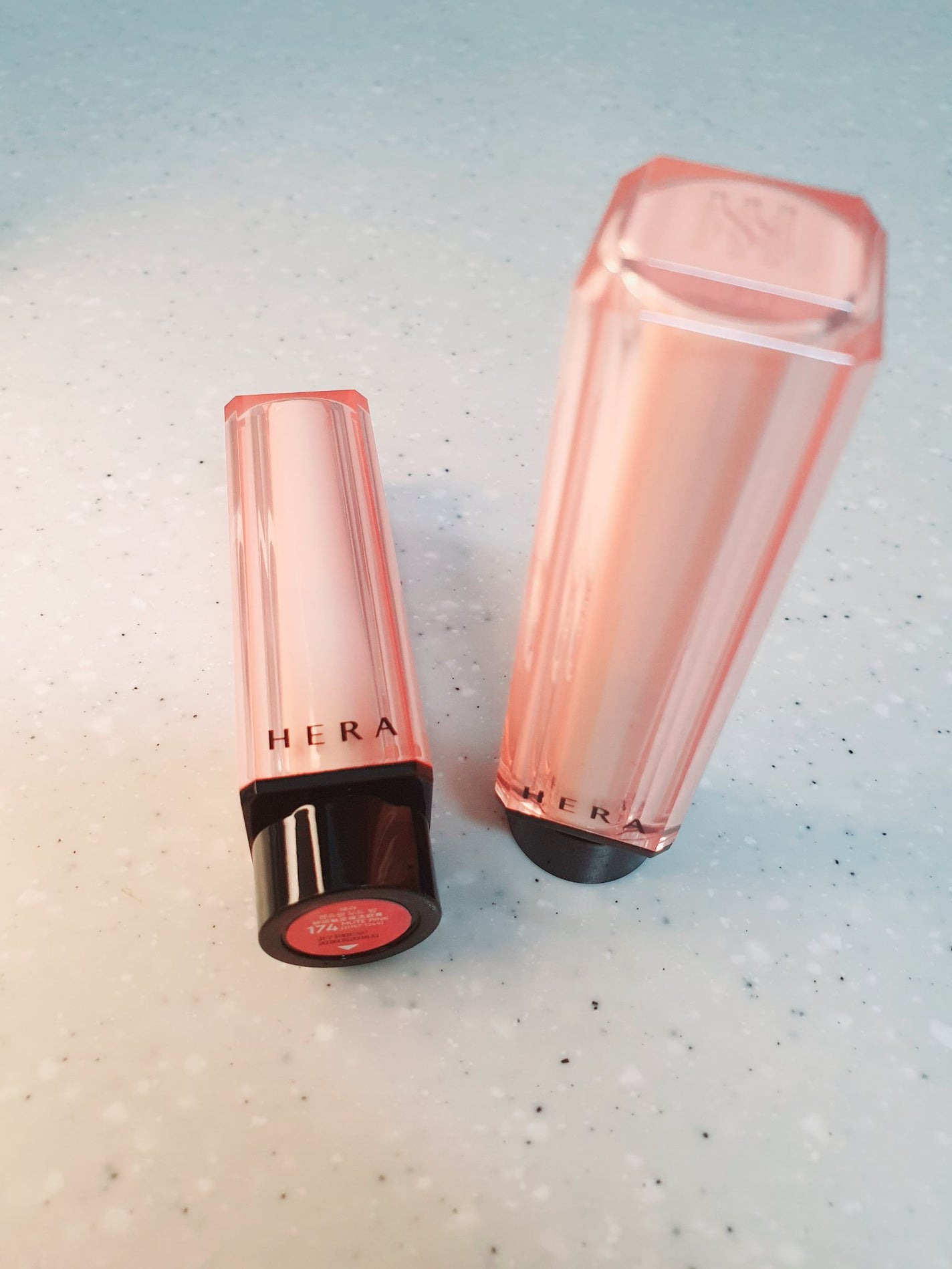 センシュアル ヌードバーム/HERA/リップバームを使ったクチコミ(1枚目)