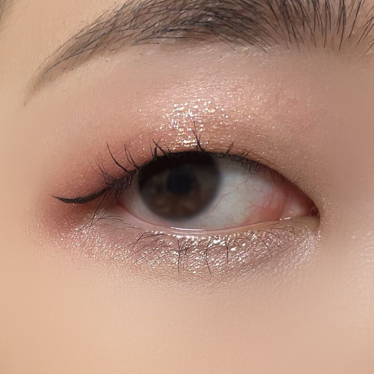 16CANDY ROCK PEAEL POWDER シャンパンキャンディー/16BRAND/単色アイシャドウを使ったクチコミ（3枚目）