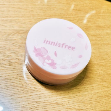 ノーセバム　ミネラルカラーパウダー　 LTD22/innisfree/ルースパウダーを使ったクチコミ（2枚目）